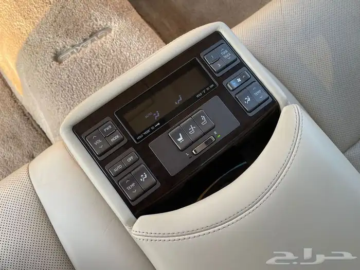 لكزس LS460 الموديل 2009 مخزن(تم البيع) 34