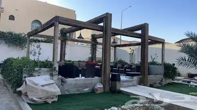 لدينا جميع انواع بديل الخشب العادي والمطلع 4