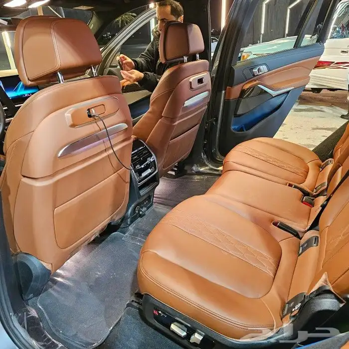 BMW 2023 X7 5