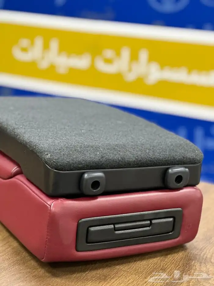 تكاية خلفية جيب لكزس LX600 موديل 2022 الي 2023 اصلي وكالة 7