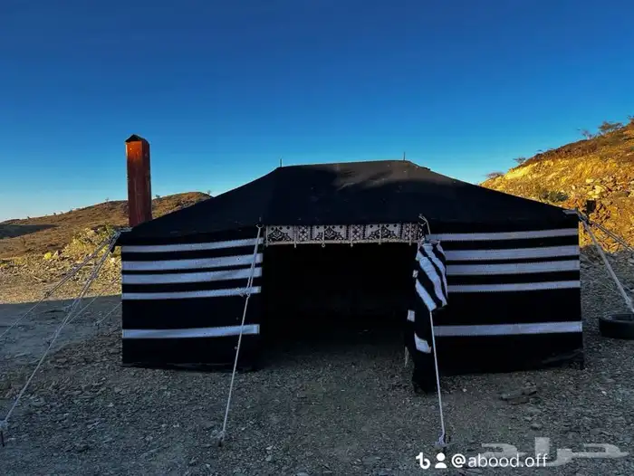 خيام وبيوت الشعر الابيض والاسود والمشبات 0