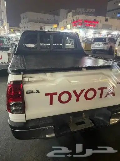 شراع السياره وغطا السياره في مسامير التثبيت وفي قبضات 3
