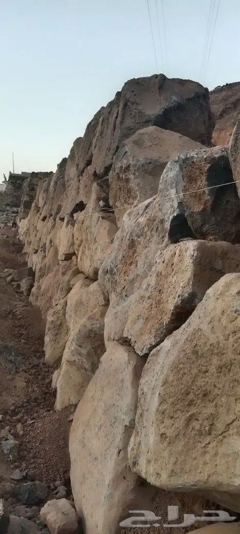بوكلين لقص الأراضي وبنيان الحجر 0
