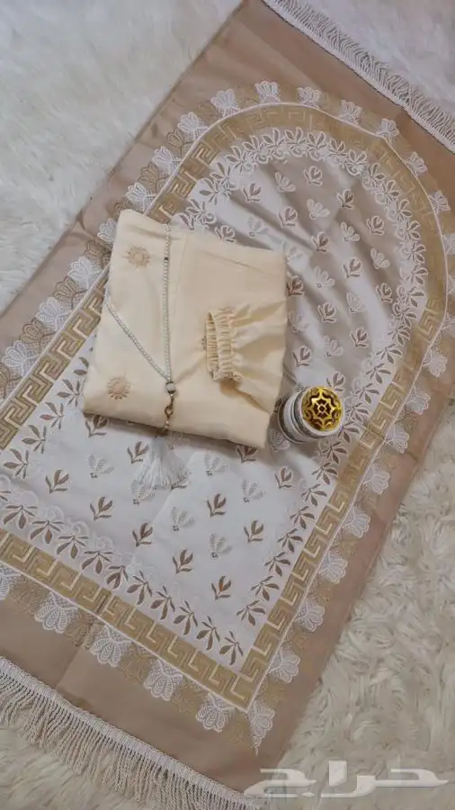 اطقم شراشف صلاه مع السجاد 1