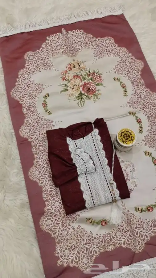 اطقم شراشف صلاه مع السجاد 12