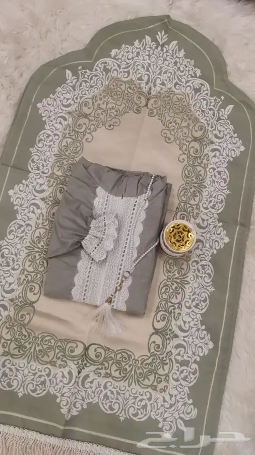 اطقم شراشف صلاه مع السجاد 4