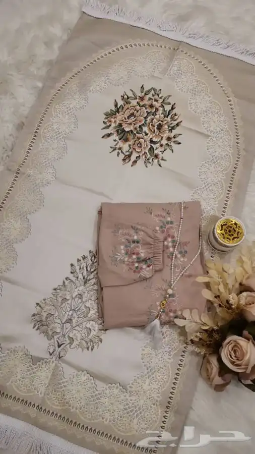 اطقم شراشف صلاه مع السجاد 21