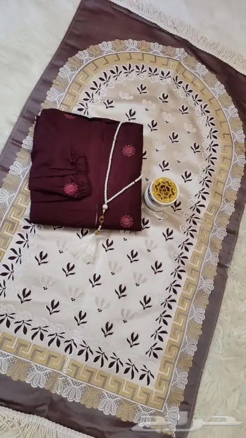 اطقم شراشف صلاه مع السجاد 3