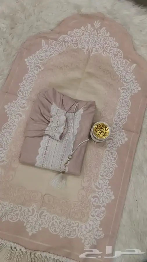 اطقم شراشف صلاه مع السجاد 10