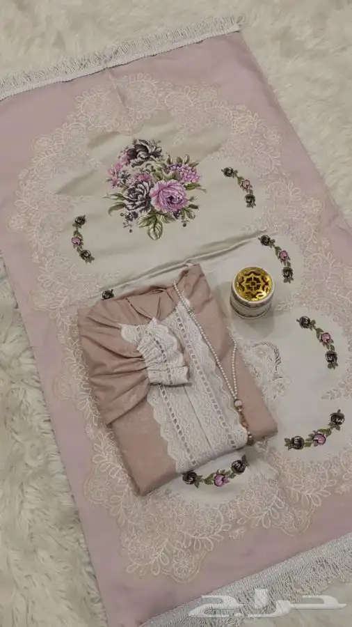 اطقم شراشف صلاه مع السجاد 13