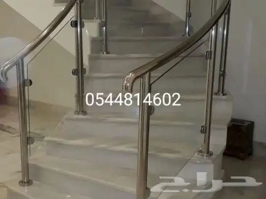 تركيب درابزين استانلس ستيل سلم زجاج 4