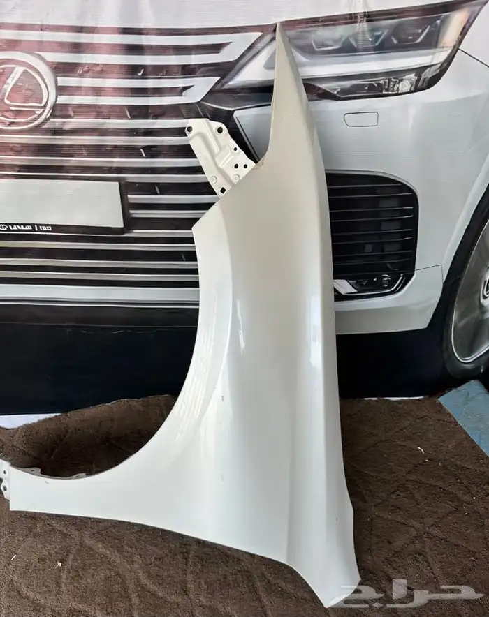 شمعات لكزس 3 عدسات 2023 18