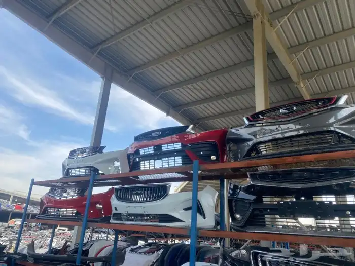 شمعات. وبودي. وقطع غيار. متنوعه. 4