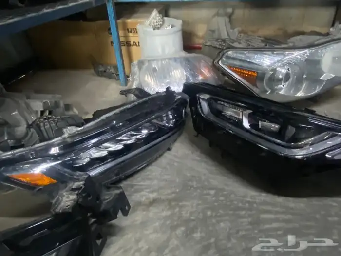 شمعات. وبودي. وقطع غيار. متنوعه. 10