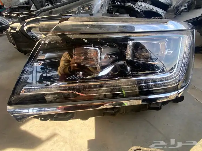 شمعات. وبودي. وقطع غيار. متنوعه. 24