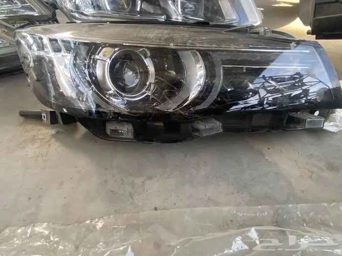 شمعات. وبودي. وقطع غيار. متنوعه. 15