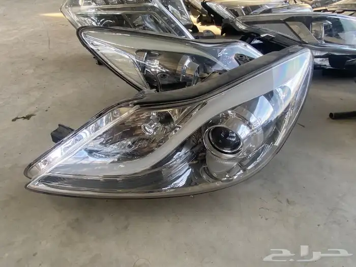 شمعات. وبودي. وقطع غيار. متنوعه. 22