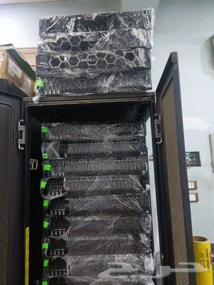 Dell power edge R740 8 BAY Rack Server 2.5 inch Dual process 9