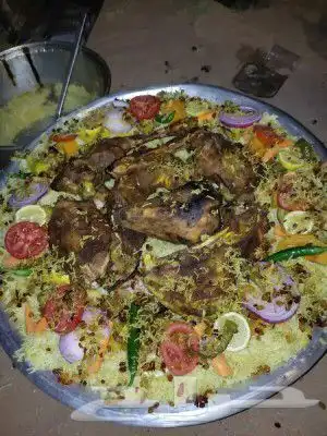 للرحلات البرية ثلاث عمال ضيافة بنغلاديش وخيمه عمودين 13