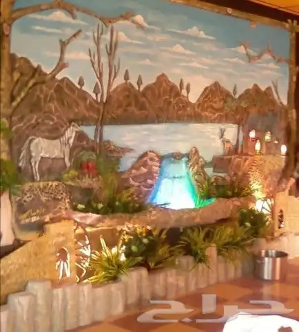 لوحات فنيه نحت بارز على الجدار 0