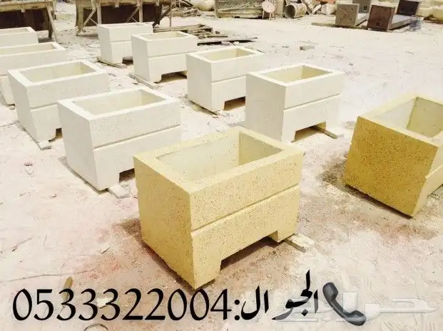حواجز خرسانية احواض زهور كراسي مصدات مواقف مناهيل قرف تفتيش 7
