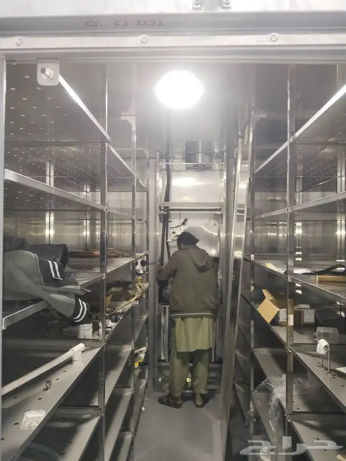 walk.in humidity chamber installation and repairing 5