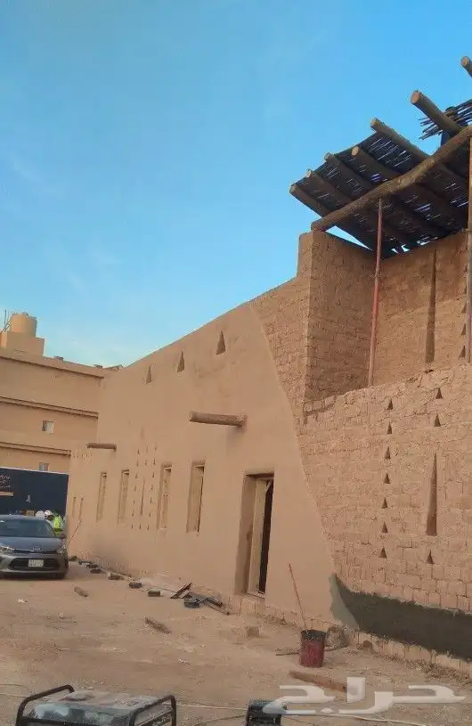 أشغال اتراث في أنحاء المملكة العربية السعودية وشبوك ونخيل وي 9