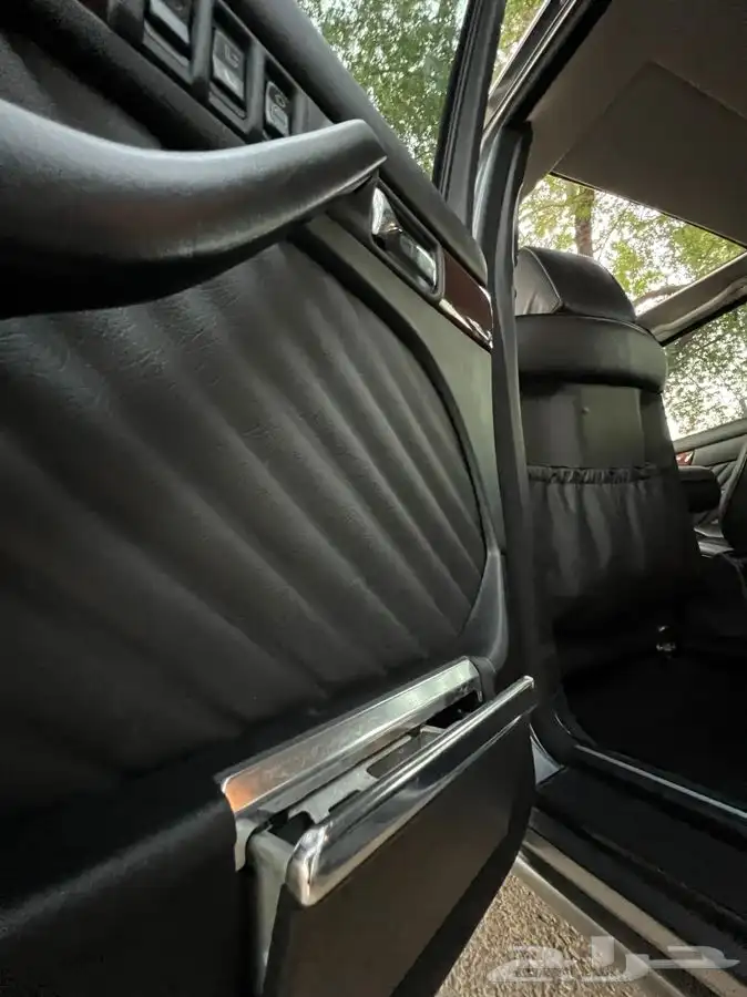 مرسيدس بنز 560SEL وارد اليابان 1990 بحالة الوكالة 59