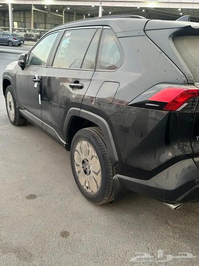 رافور 2023 فل كامل اسود - ورمادي لدى سامي القعدي للسيارات 15