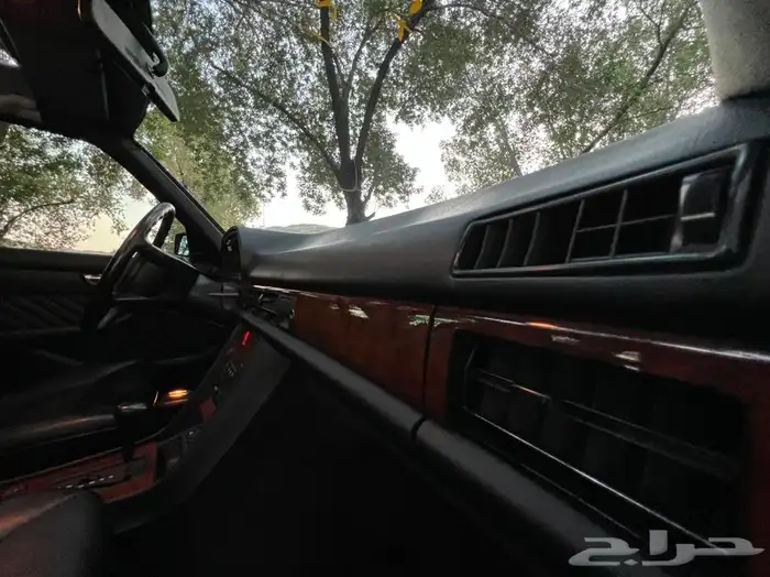 مرسيدس بنز 560SEL وارد اليابان 1990 بحالة الوكالة 36