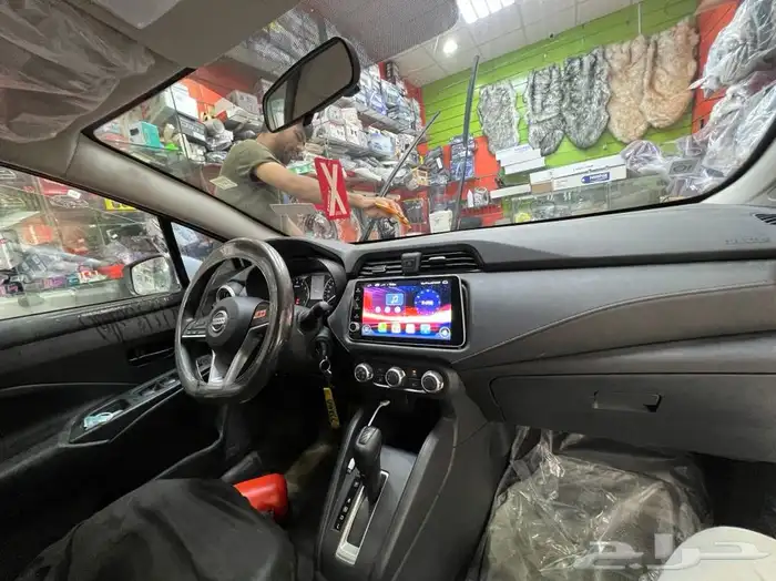 تركيب شاشه نيسان صني 2023 3