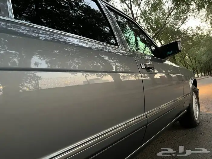 مرسيدس بنز 560SEL وارد اليابان 1990 بحالة الوكالة 82