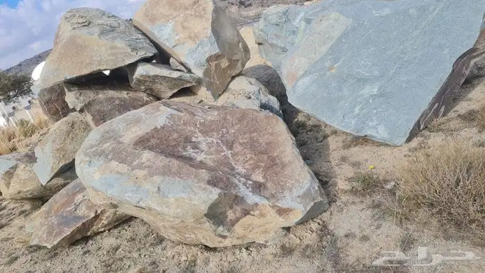 لدينا حجارة بنيان ودمك وصلب لمن يرغب في بناء اصوار الحجر 1