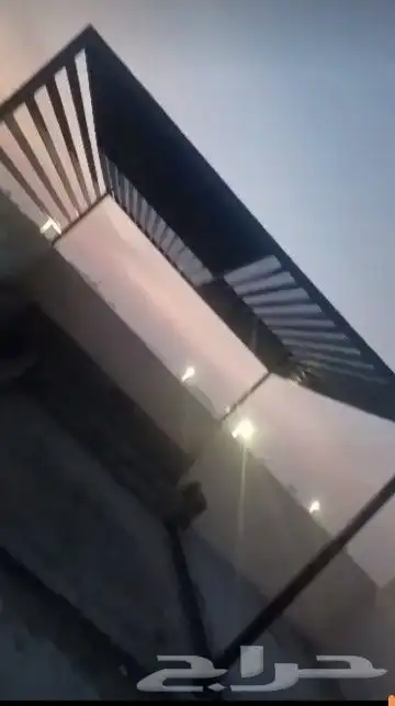 أعمال حداده مظلات جلسات برجولات تركيب بديل الخشب عشب صناعي 8