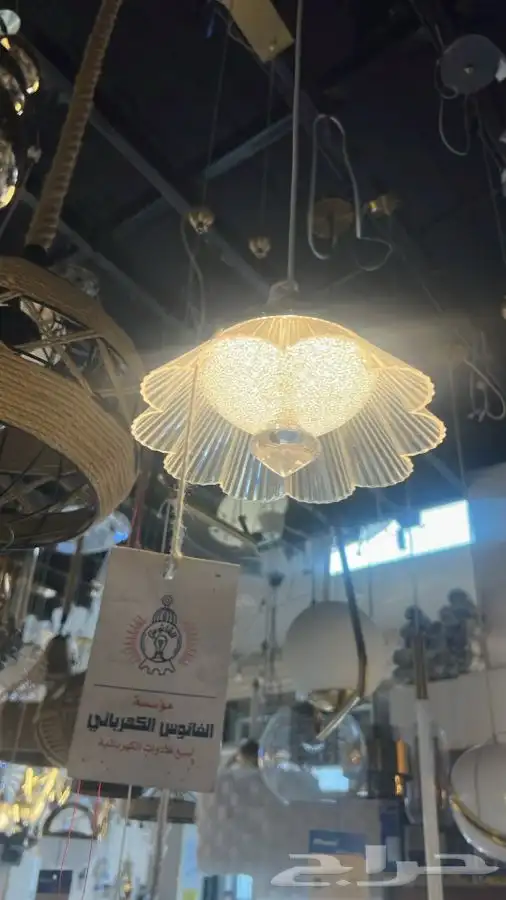 نجف ثريات 82