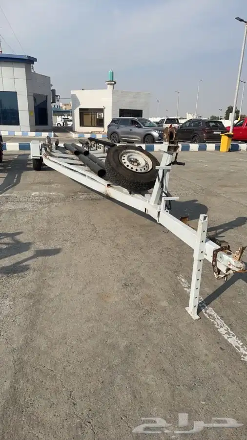 عربية قارب طولها 29 قدم للبيع 2