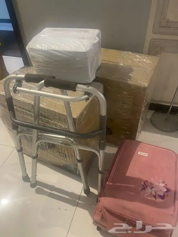 مجانا FREE للي يحتاجها1- جبارة ساق 3-مشاية عكاز ابو مرفق 2