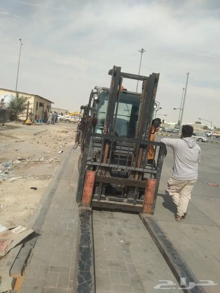 تا أجير جميع انواع المعدات الثقيله والكرينات والمان لفت وسيز 6