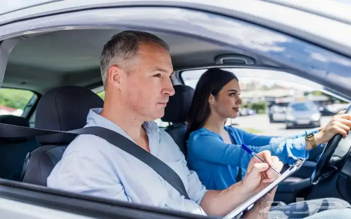 تعليم قيادة السيارة للجنسين 0