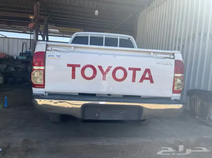 يتوفر لدينا قطع غيار هايلوكس 2014 3