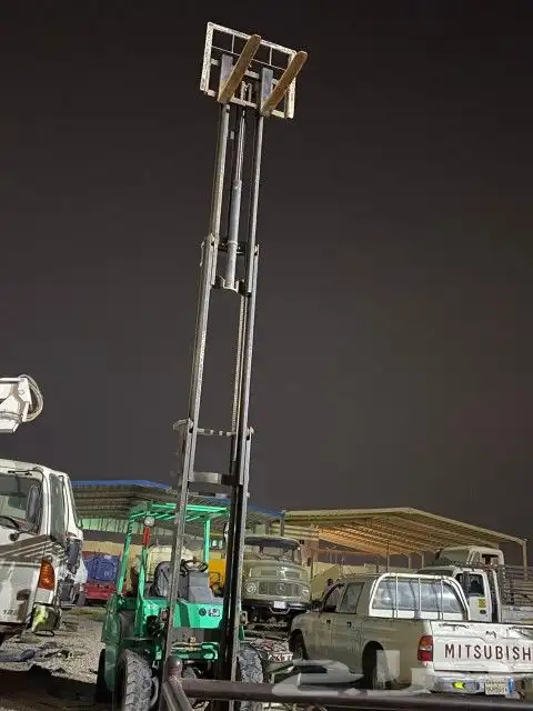 تأجير كرينات ورافعات شوكية وسطحات الونش لنقل الموالدات 7