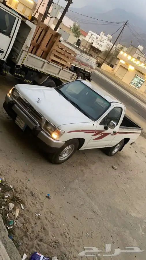 للبيع هايلوكس 2000 غمارة نظيفة 0