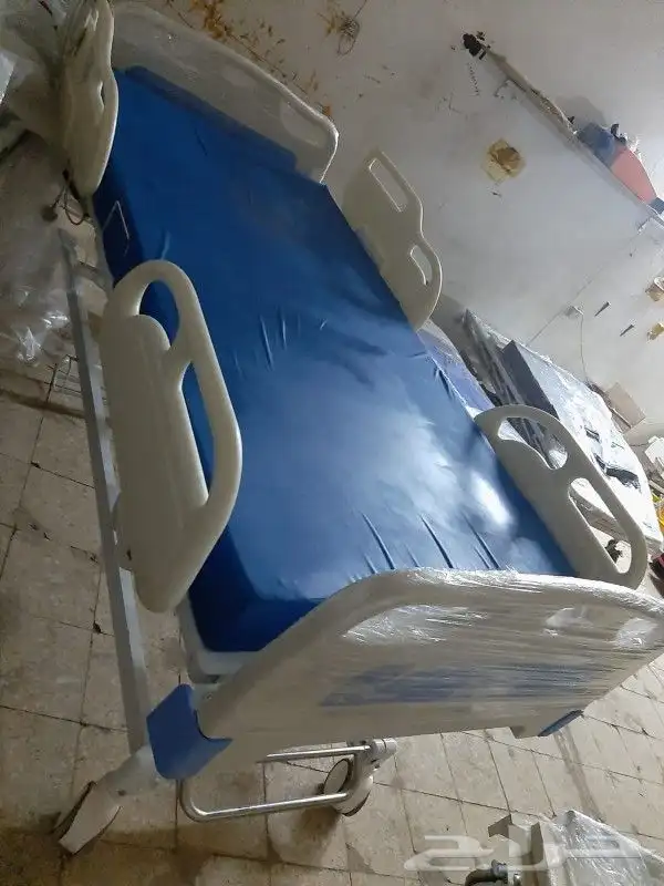 جهاز اكسجين مولد اكسجين و سرير طبي كهربائي مع المرتبة 3