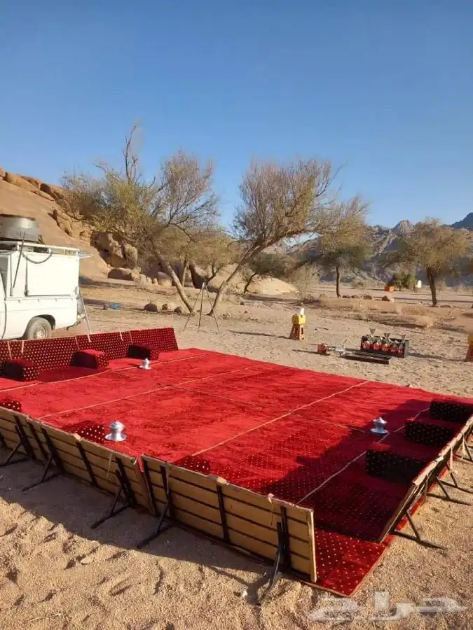 تجهيز مخيمات في حائل مع عمال ضيافة 43