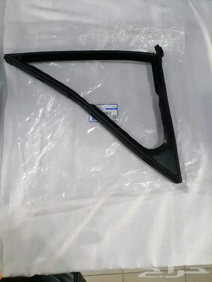 علامات وأكسسوارات وقطع داتسون سبعينات وثمانينات 4