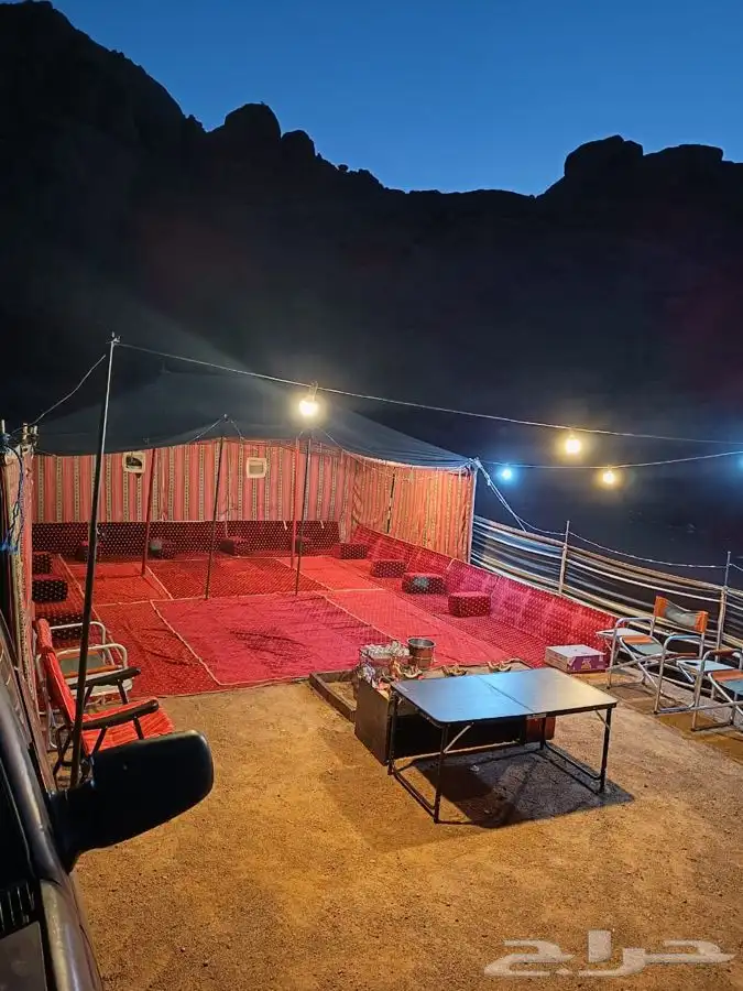 تجهيز مخيمات في حائل مع عمال ضيافة 22