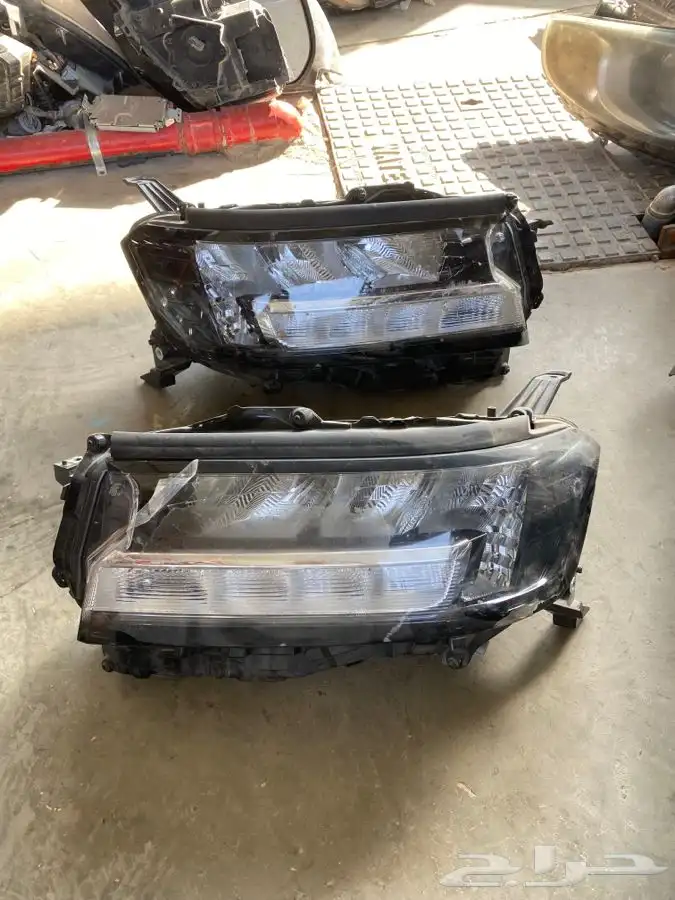 شمعات لاندكروزر 2023-2022 0