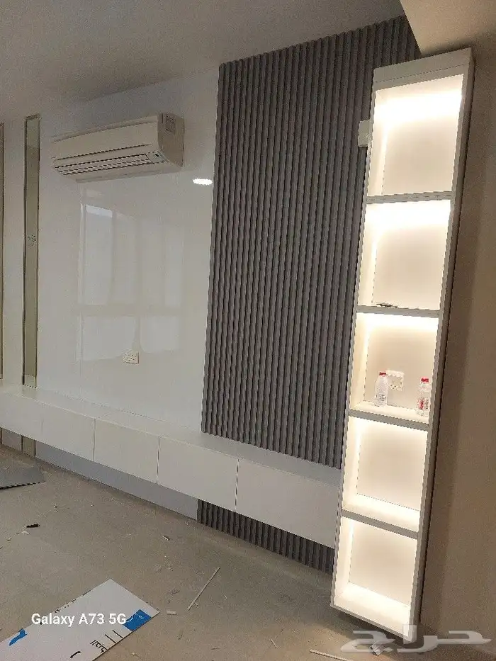 مرايات مداخل ديكور شاشات وطاولات وتسريحات خشبيه ومكتبات تلفز 6