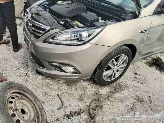 شانجان ايدو 2018 قطع غيار فقط تشاليح الدمام 4