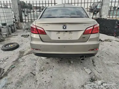 شانجان ايدو 2018 قطع غيار فقط تشاليح الدمام 3